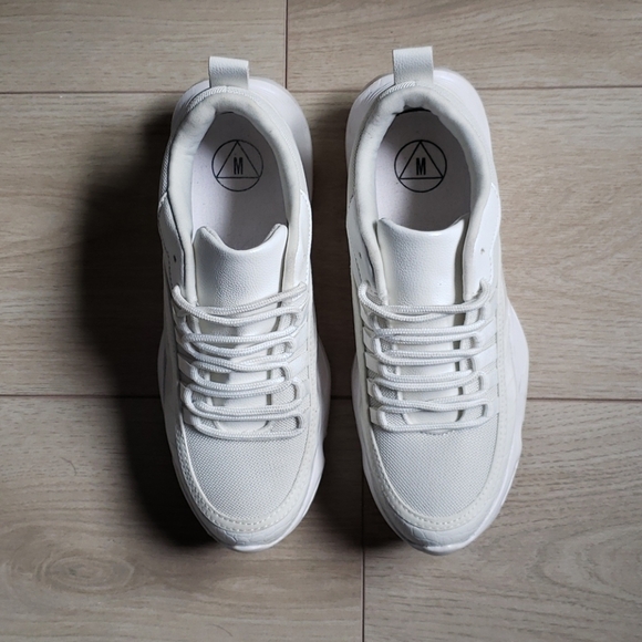 Missguided ugly sneakers.  Size 8 - Picture 4 of 4